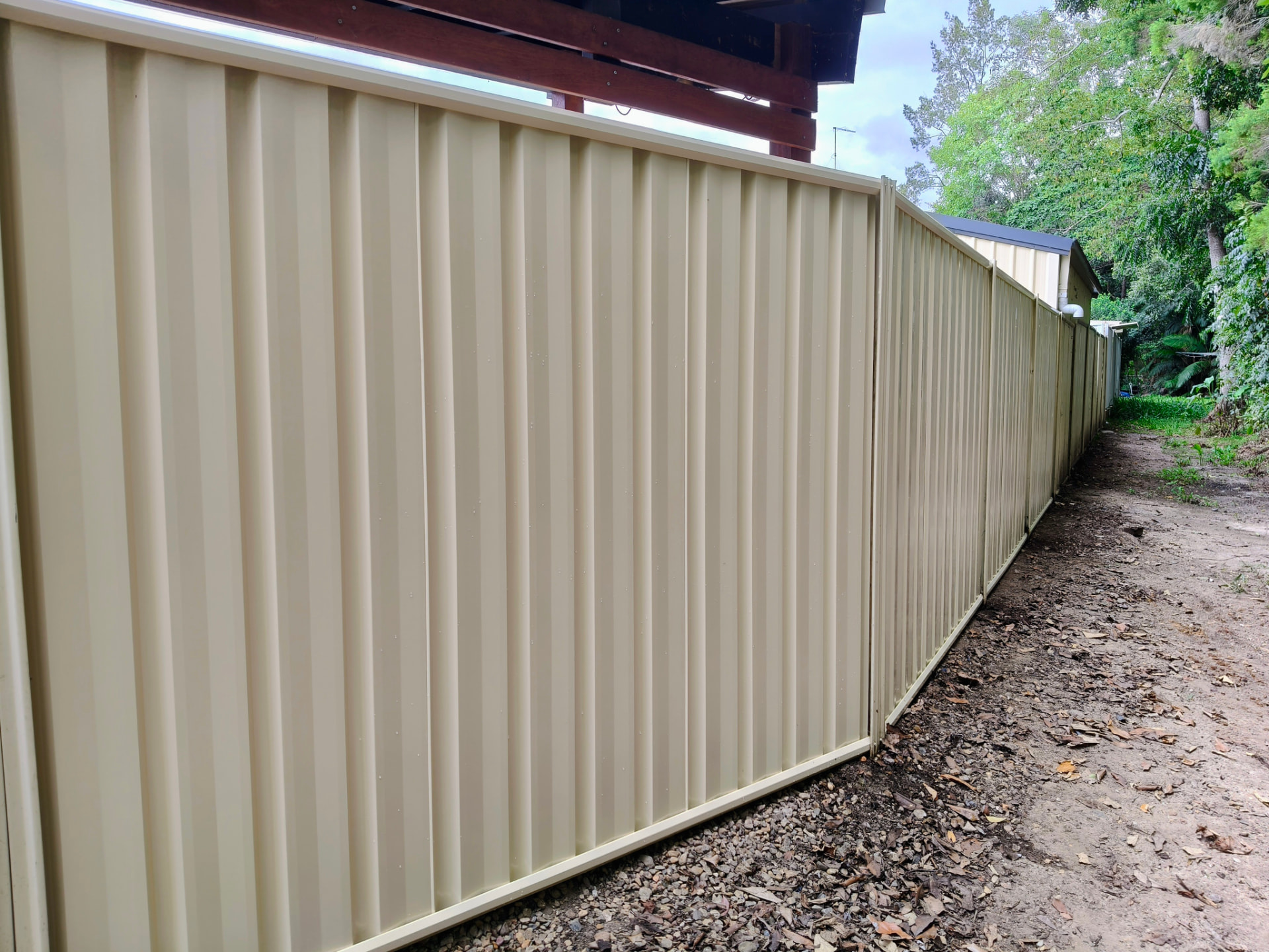 Colorbond Fencing Brisbane — MJP Fencing & Retaining